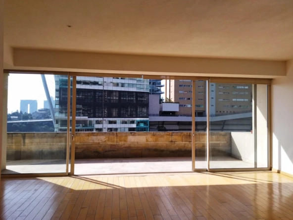 Gran terraza en Club Residencial Bosques