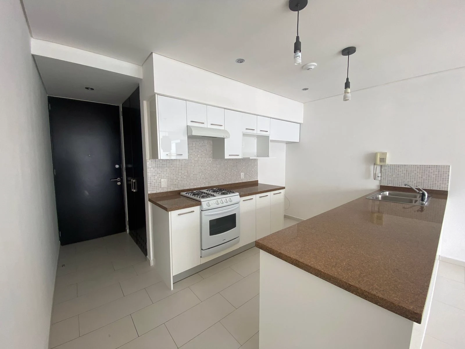 Entrada/Cocina integral de Parques Polanco Venta Renta